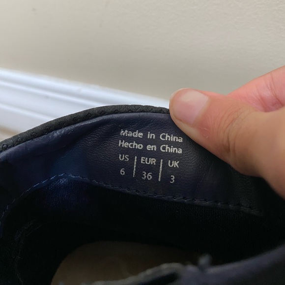 BRAND NEW HEEL BOOTS - Picture 5 of 5